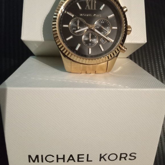 Michael Kors Watch - Picture 1 of 4
